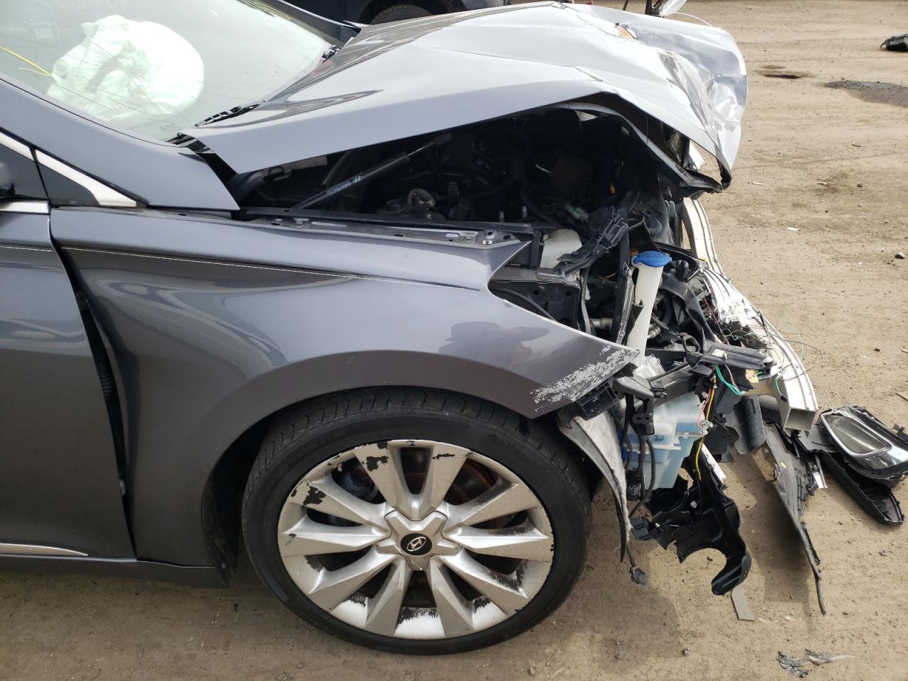 Photo 9 from auction – 2012 HYUNDAI AZERA GLS with VIN KMHFH4JG5CA192550