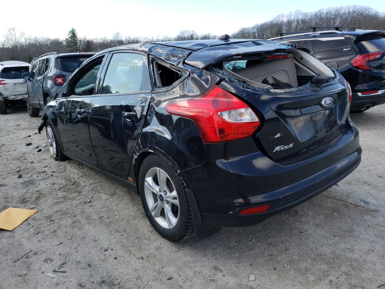 Photo 3 from auction – 2014 FORD FOCUS SE with VIN 1FADP3K2XEL365889
