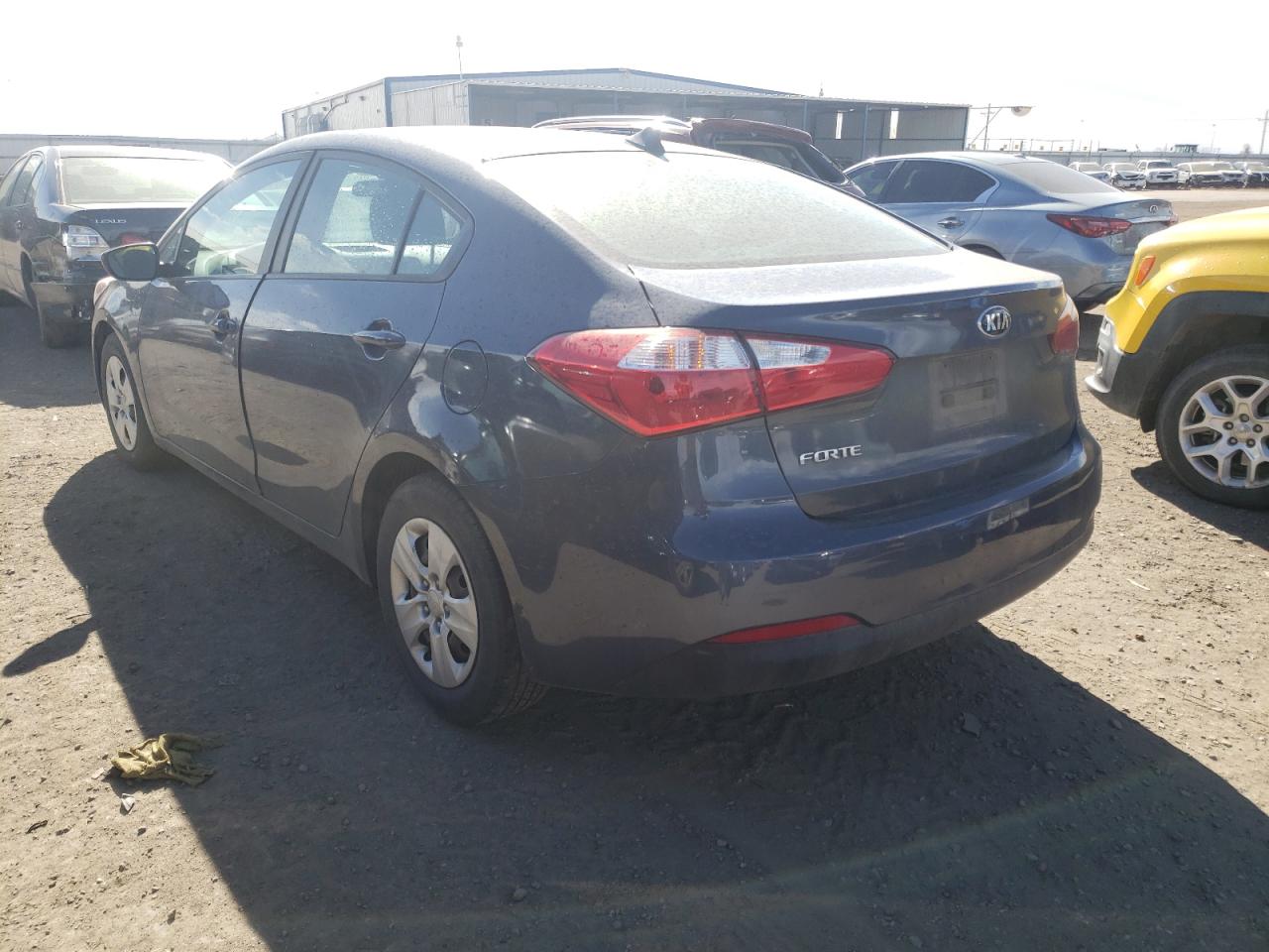 Photo 3 from auction – 2016 KIA FORTE LX with VIN KNAFK4A6XG5593858