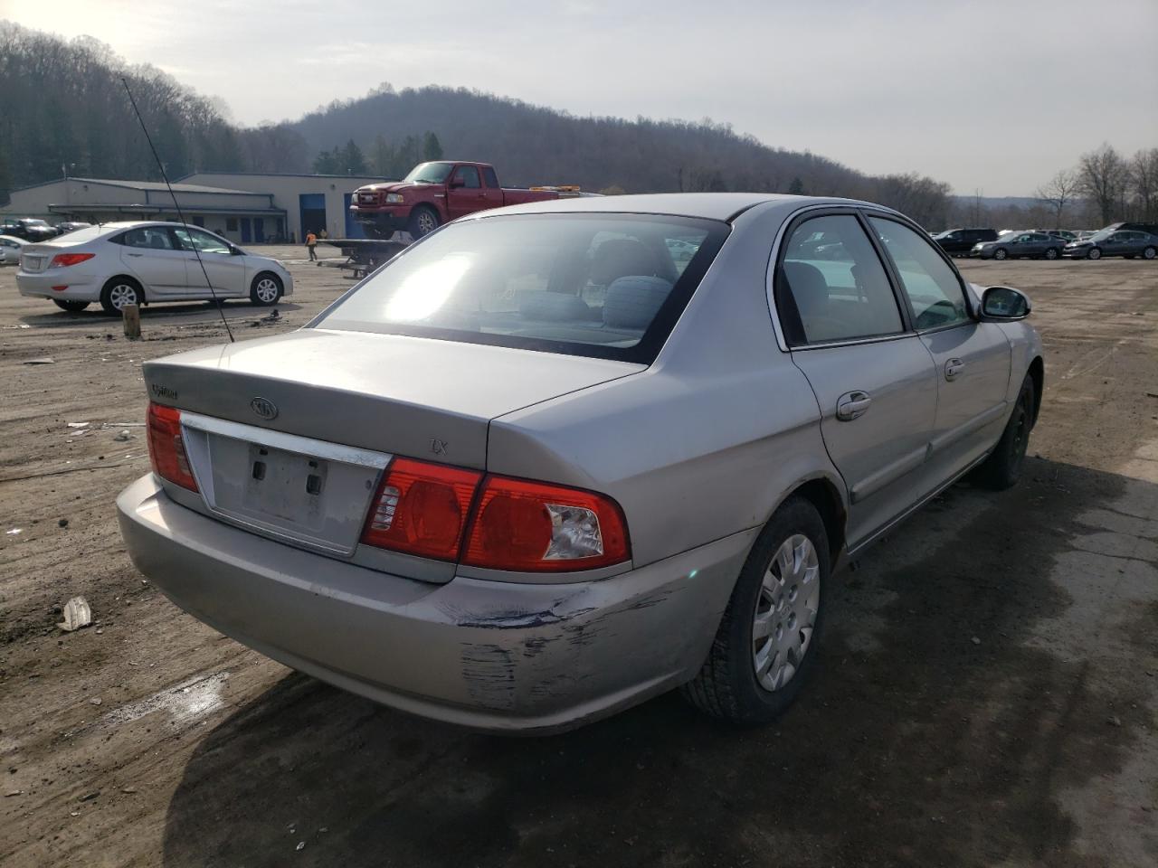 Photo 4 from auction – 2004 KIA OPTIMA LX with VIN KNAGD126545264699