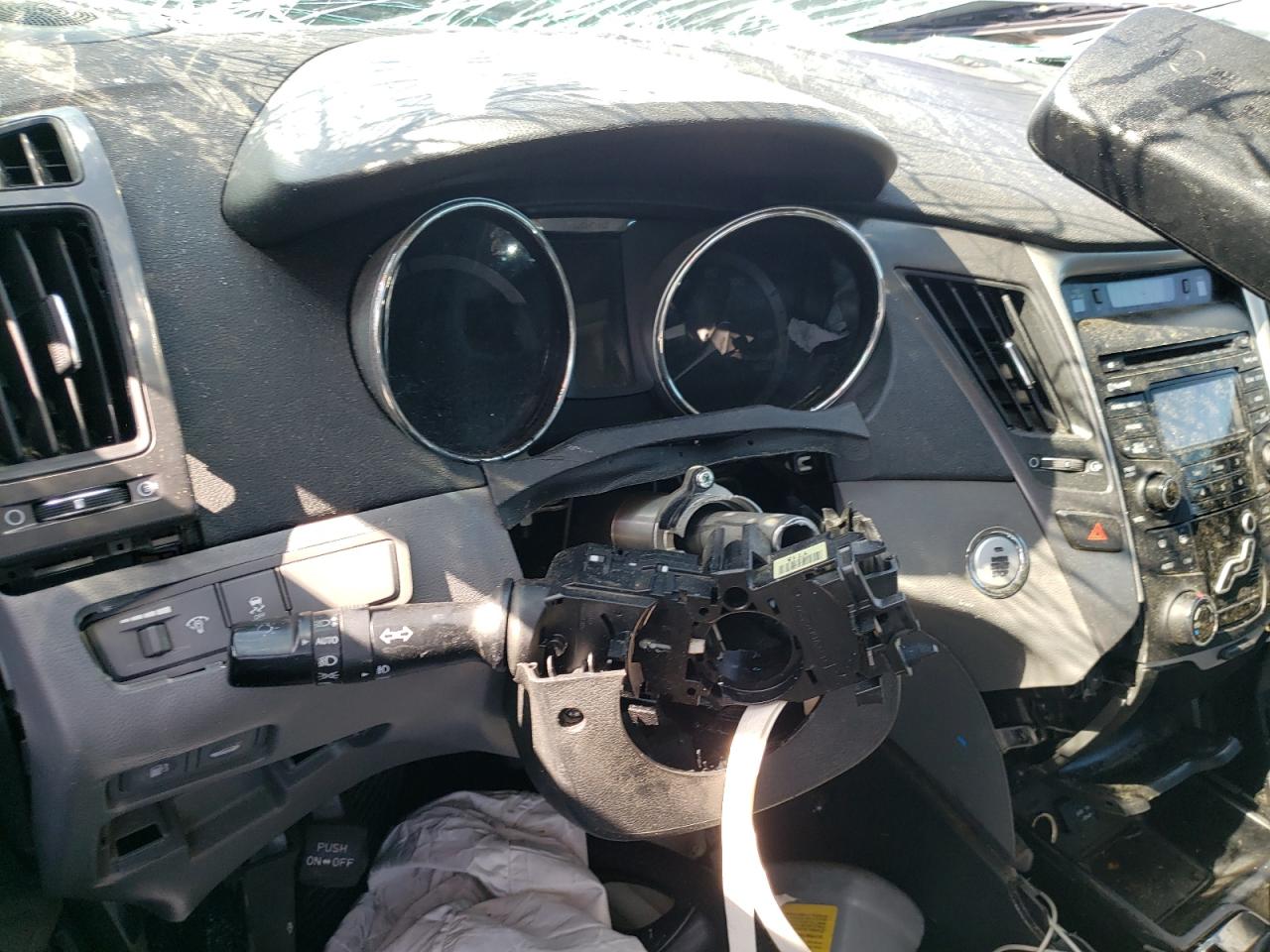 Photo 8 from auction – 2012 HYUNDAI SONATA HYB with VIN KMHEC4A4XCA060173
