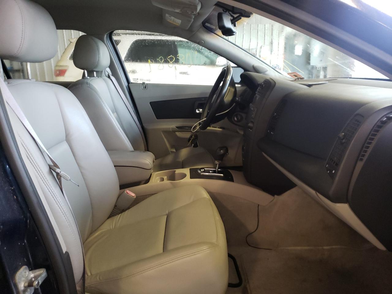 Photo 5 from auction – 2006 CADILLAC CTS with VIN 1G6DM57T860178446