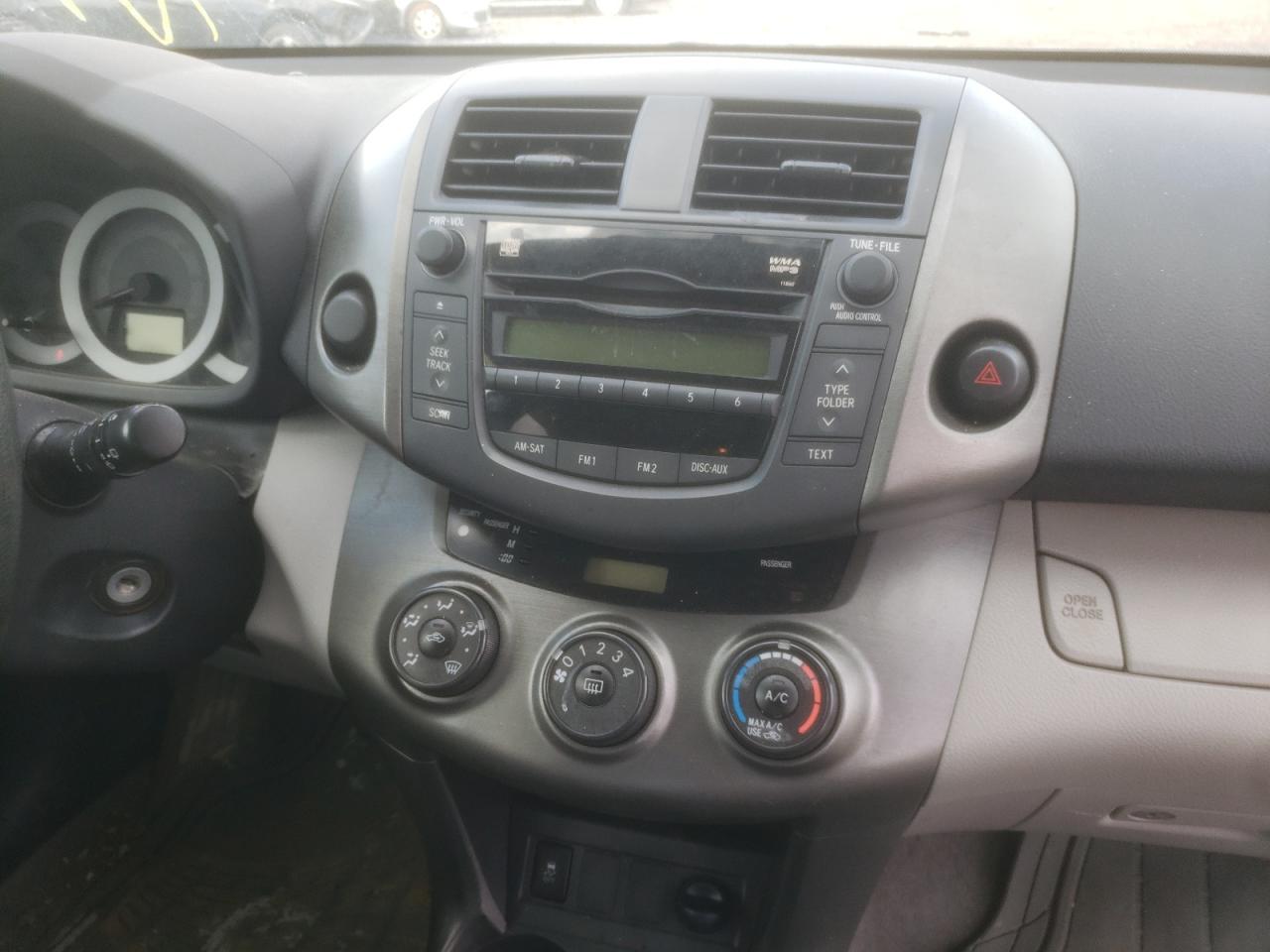 Photo 9 from auction – 2010 TOYOTA RAV4 with VIN 2T3ZF4DV1AW040717