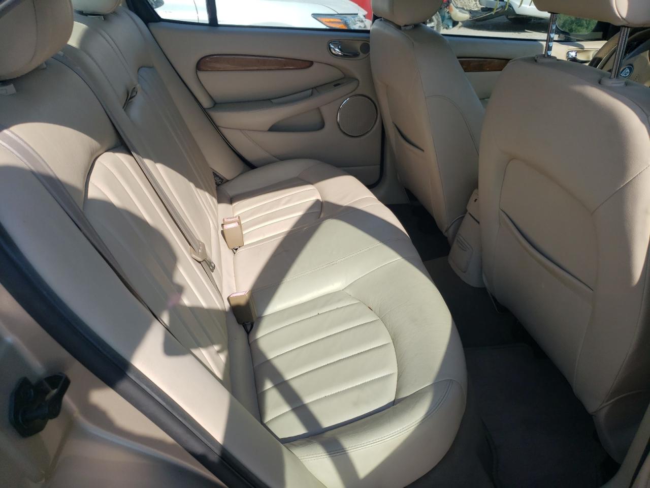 Photo 6 from auction – 2002 JAGUAR X-TYPE 3.0 with VIN SAJEA51C52WC13149