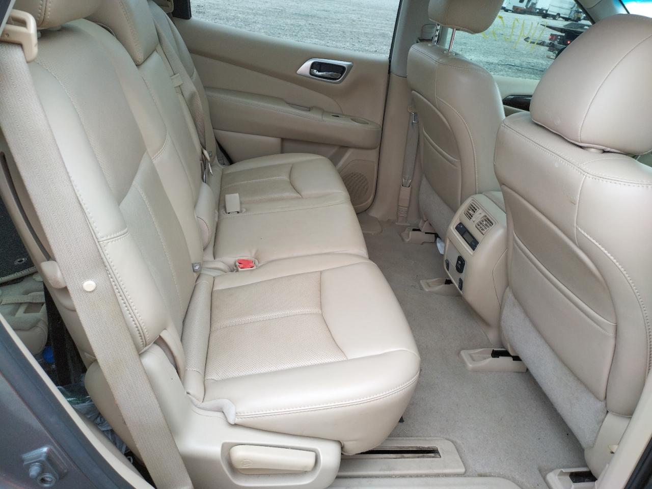 Photo 6 from auction – 2015 NISSAN PATHFINDER with VIN 5N1AR2MN1FC627692