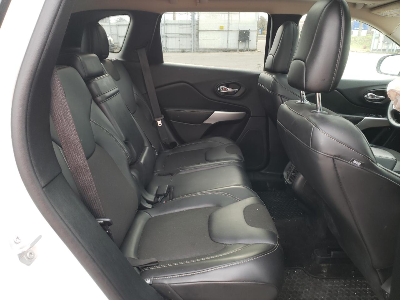 Photo 6 from auction – 2018 JEEP CHEROKEE L with VIN 1C4PJMLB0JD520998