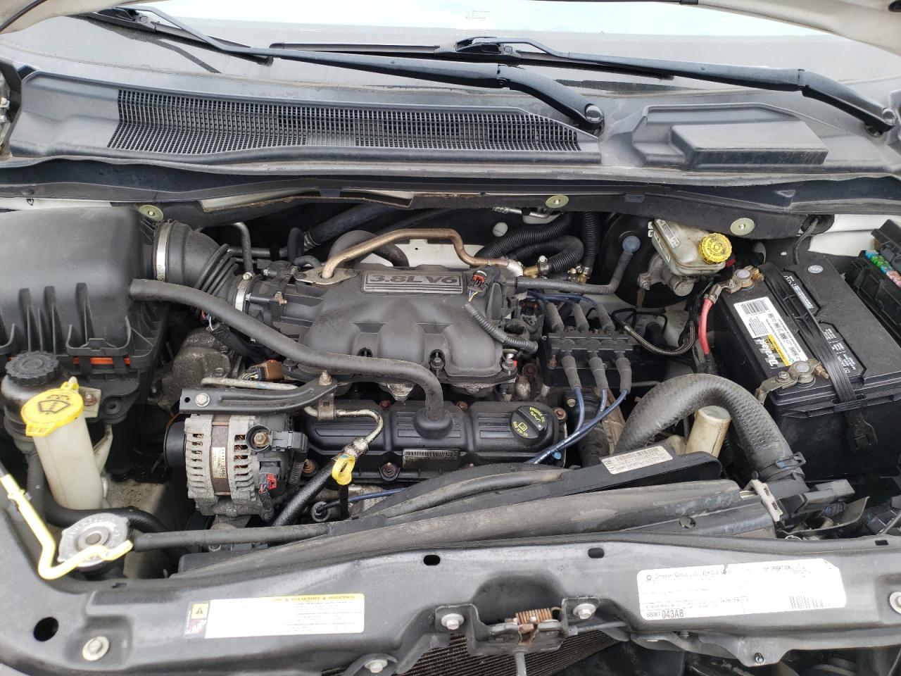 Photo 7 from auction – 2010 CHRYSLER TOWN & COU with VIN 2A4RR8D10AR456550