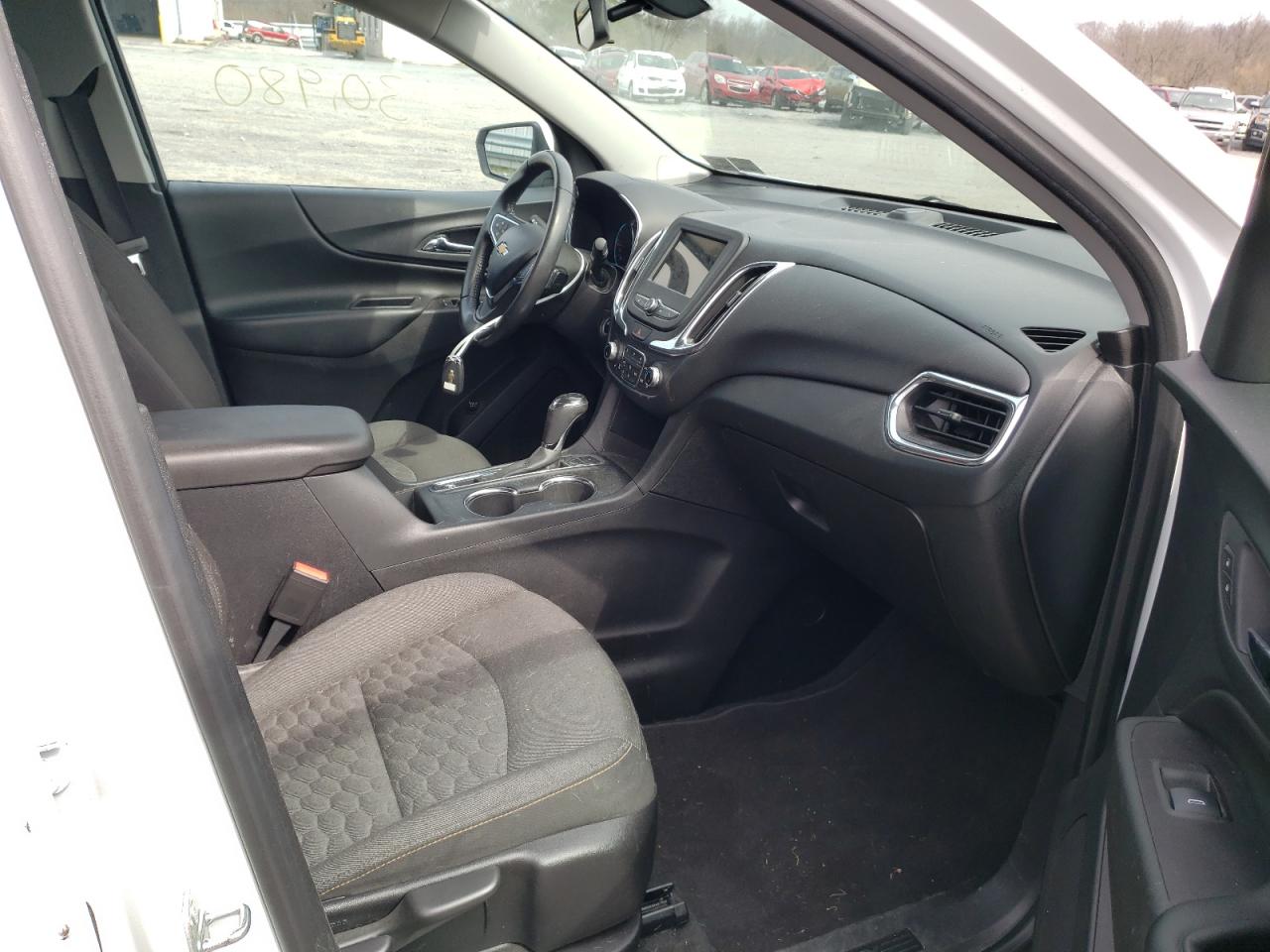 Photo 5 from auction – 2019 CHEVROLET EQUINOX LT with VIN 2GNAXLEX6K6192467
