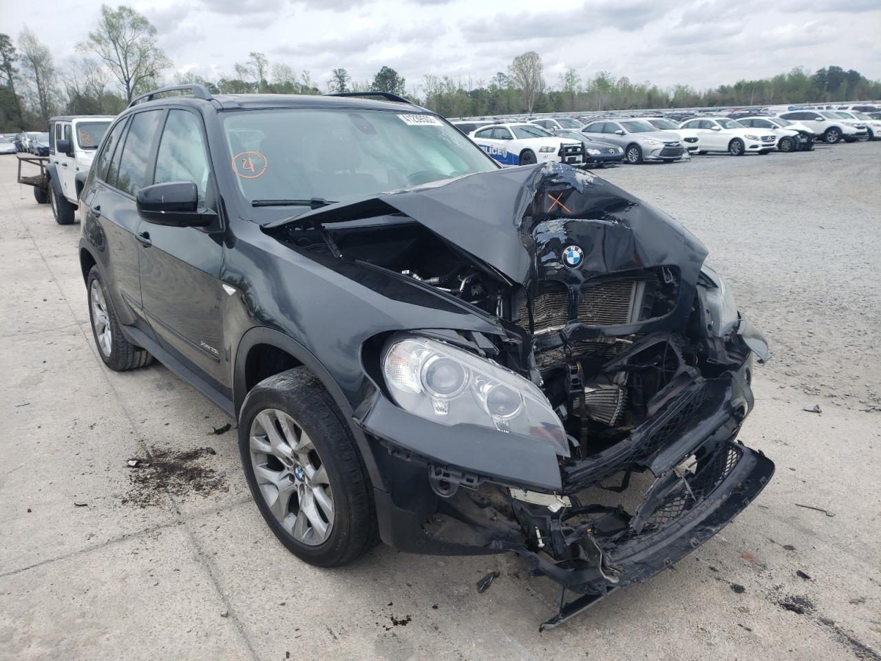 BMW X5 XDRIVE3 2013 with VIN 5UXZV4C55D0B05681 - Photo from auction