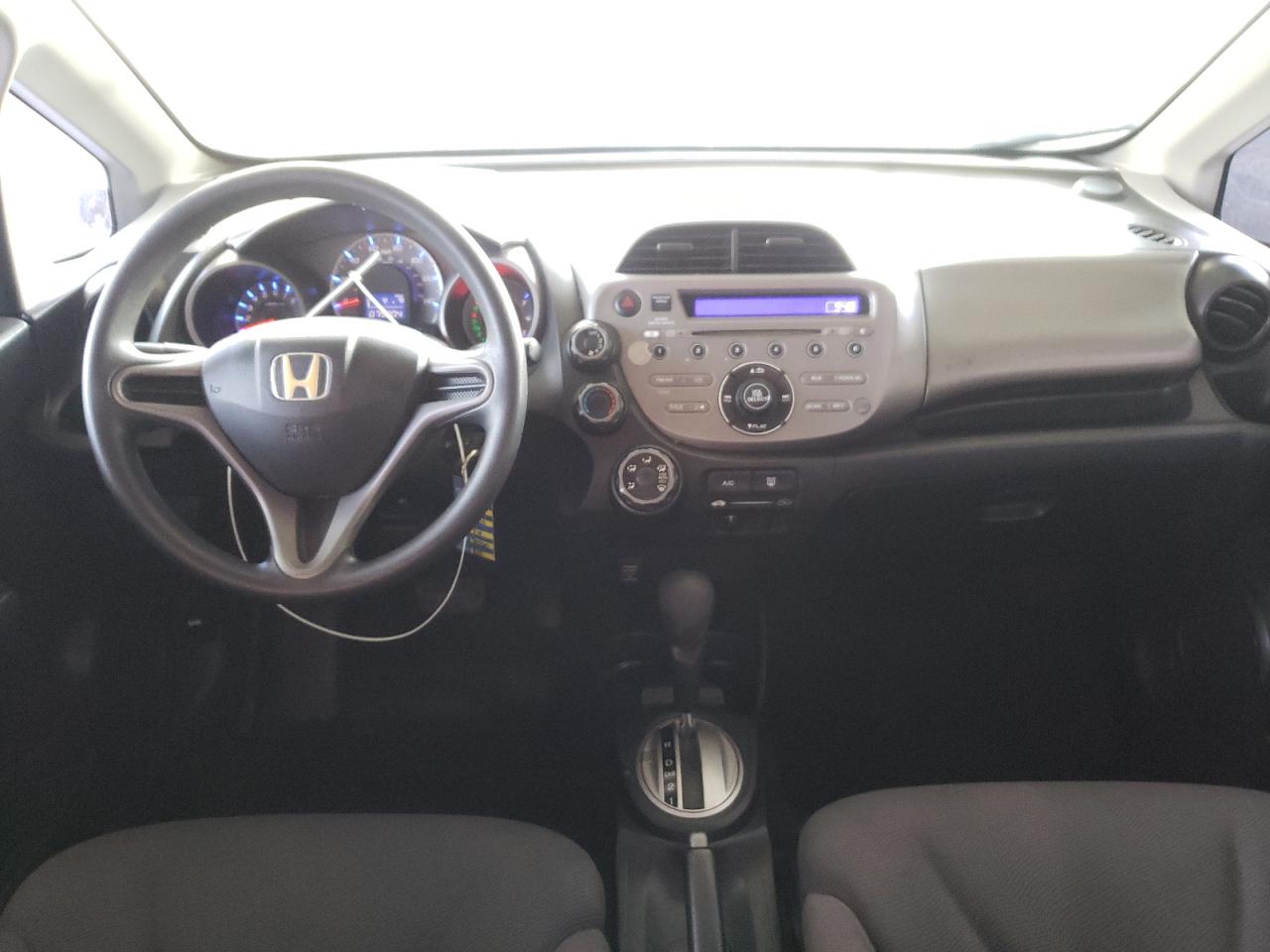 Photo 9 from auction – 2009 HONDA FIT with VIN JHMGE88219S048756