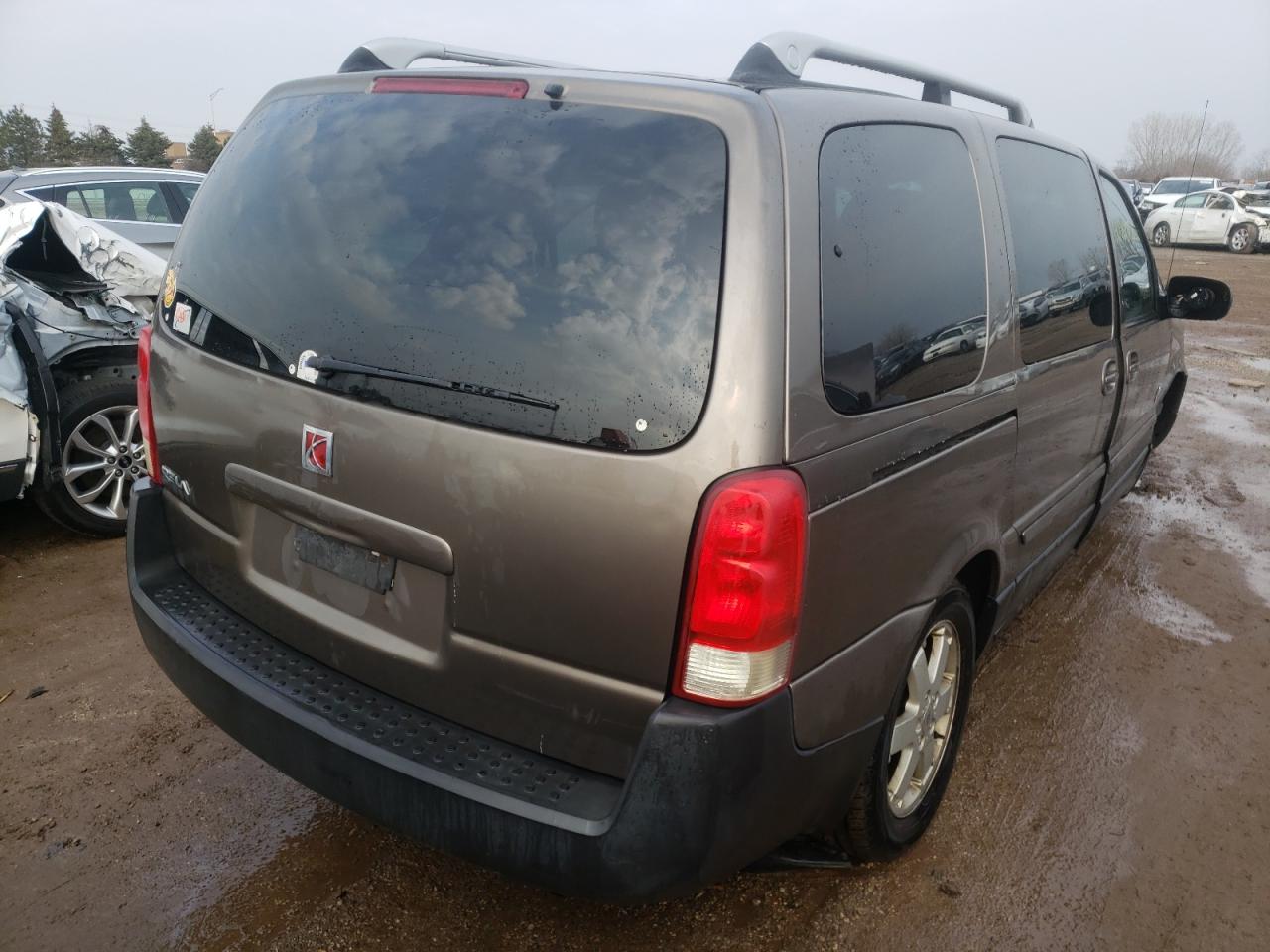 Photo 4 from auction – 2005 SATURN RELAY 3 with VIN 5GZDV23L75D215765