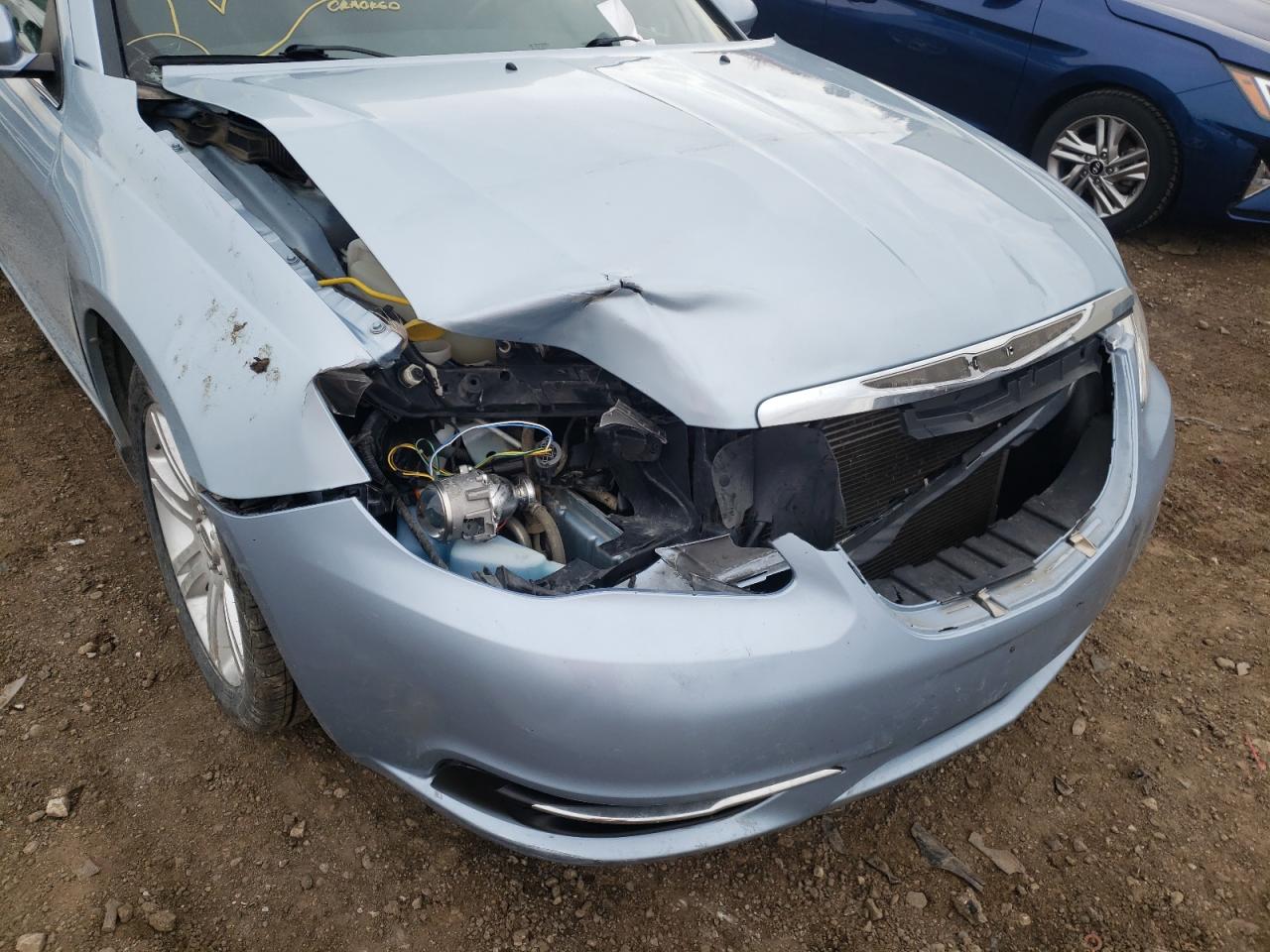 Photo 9 from auction – 2012 CHRYSLER 200 TOURIN with VIN 1C3CCBBB8CN189569
