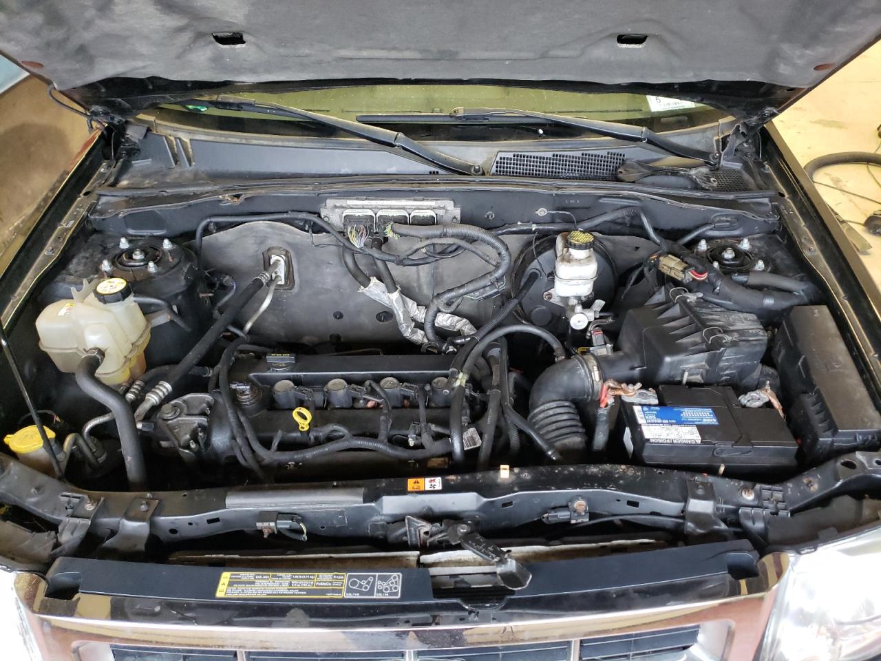 Photo 7 from auction – 2011 FORD ESCAPE XLT with VIN 1FMCU9D71BKA42662