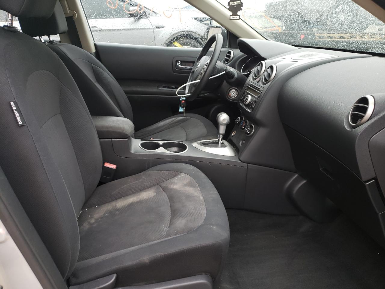 Photo 5 from auction – 2011 NISSAN ROGUE S with VIN JN8AS5MV9BW662228