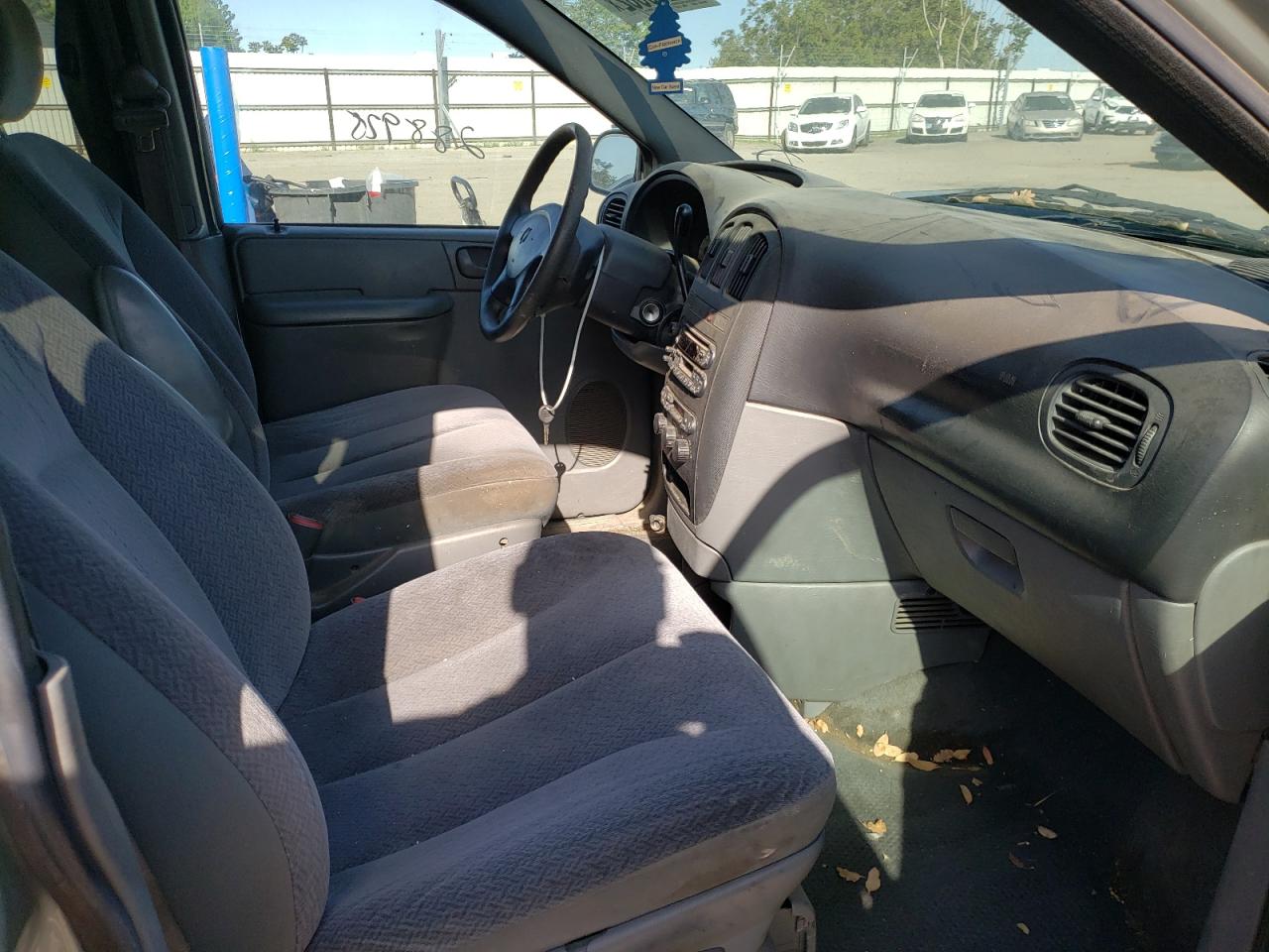 صورة رقم 5 من المزاد - 2004 DODGE GRAND CARA مع VIN 1D4GP24R24B563045