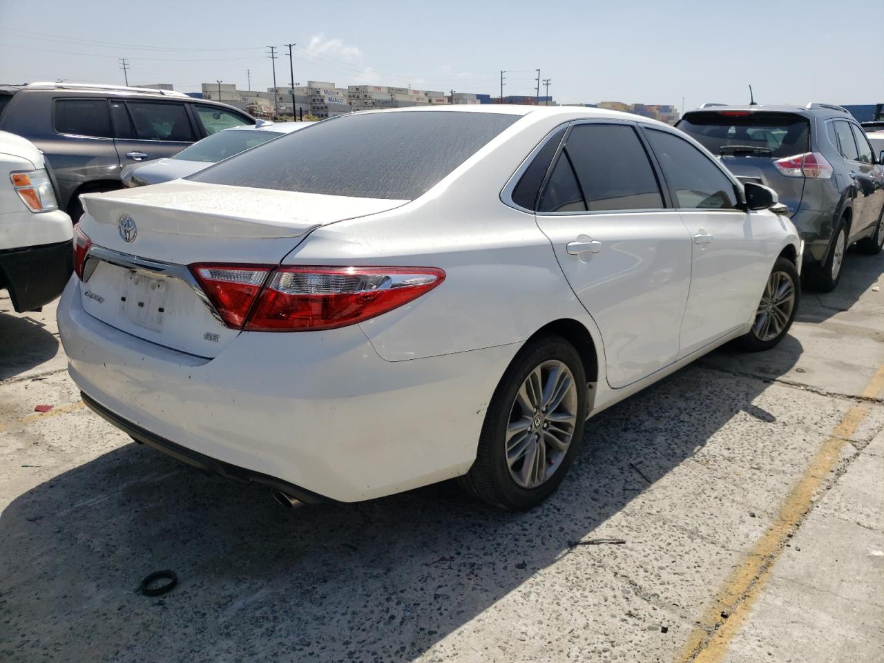 Photo 4 from auction – 2016 TOYOTA CAMRY LE with VIN 4T1BF1FK8GU140091