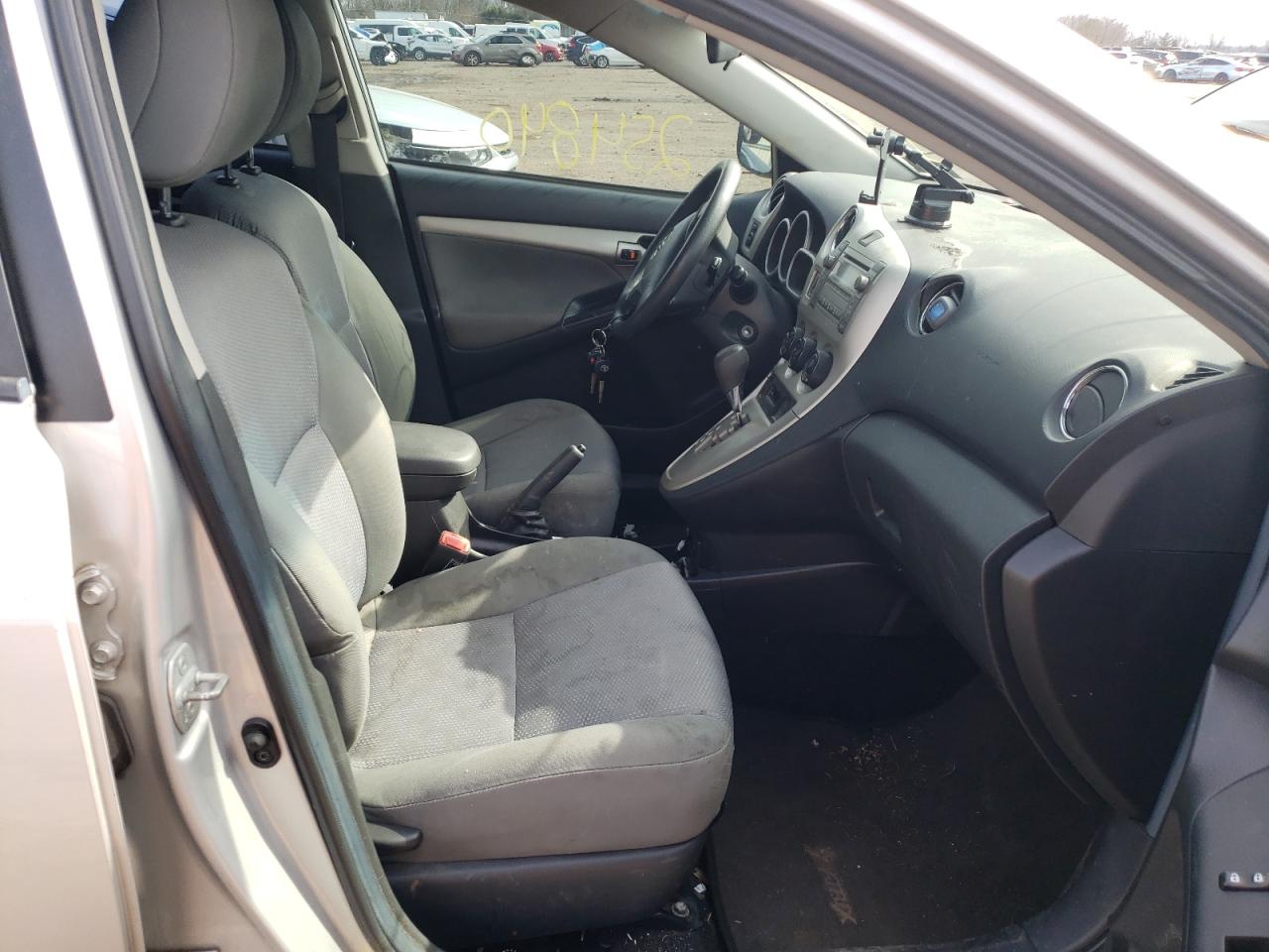Photo 5 from auction – 2009 TOYOTA COROLLA MA with VIN 2T1KE40E59C019174