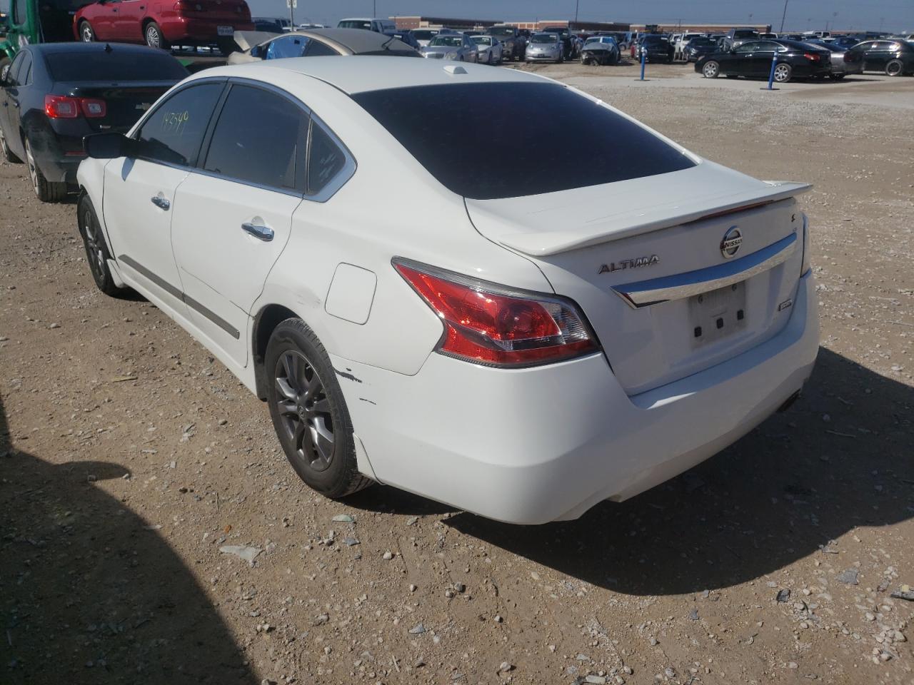 Photo 3 from auction – 2015 NISSAN ALTIMA 2.5 with VIN 1N4AL3AP1FN904532