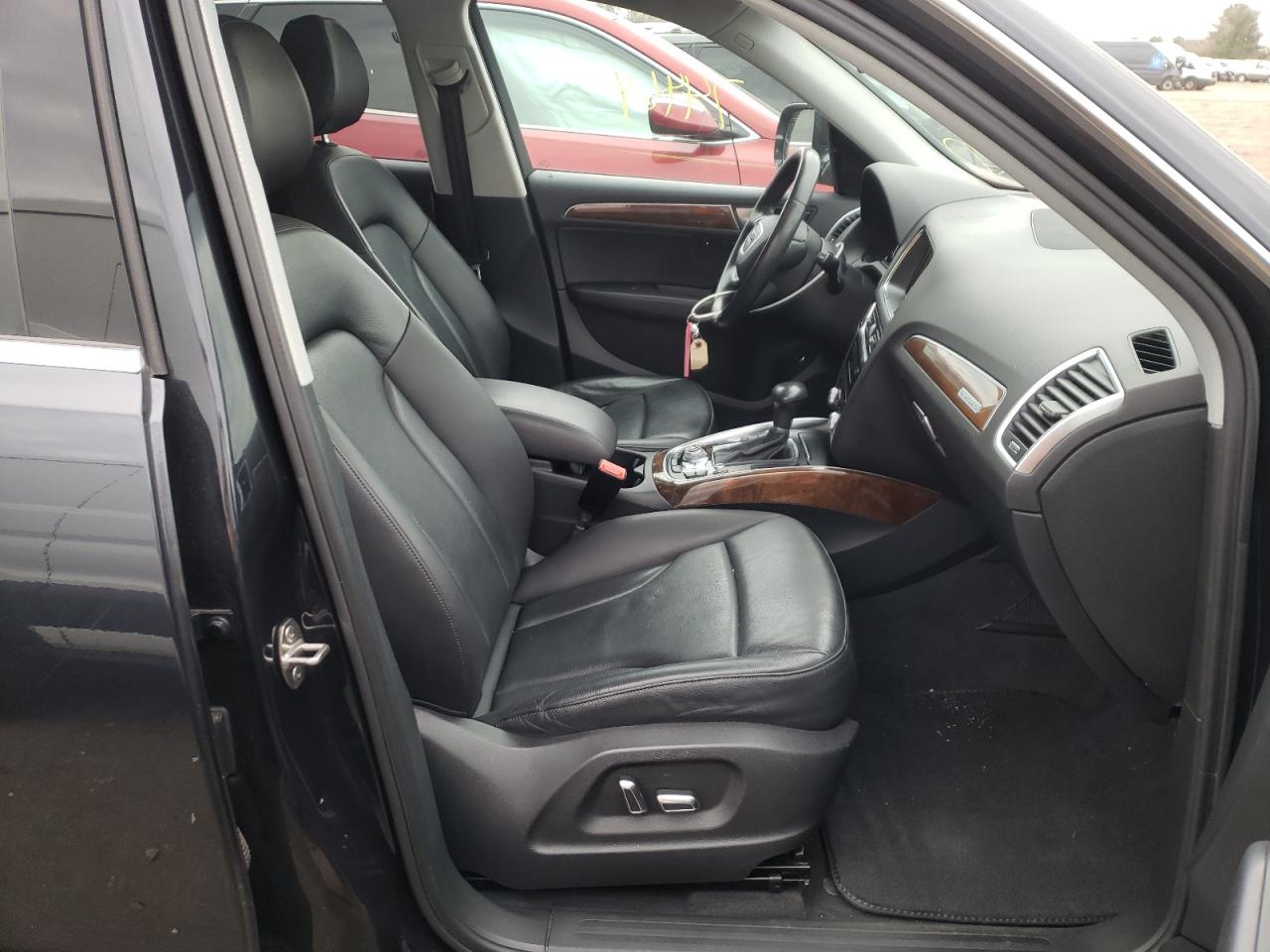 Photo 5 from auction – 2015 AUDI Q5 PREMIUM with VIN WA1LFAFP4FA011960