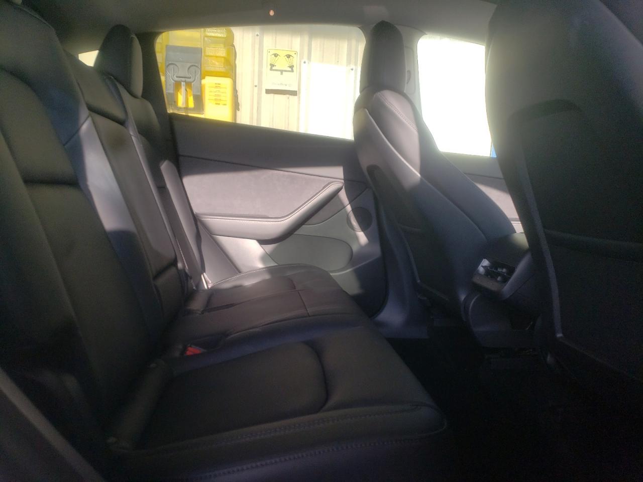 Фото 6 с аукциона – 2021 TESLA MODEL Y с VIN 5YJYGDEE0MF176239