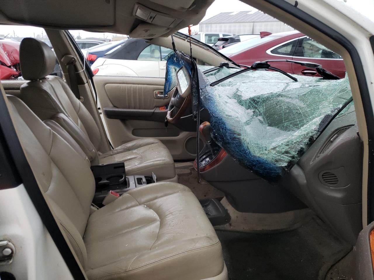 Photo 5 from auction – 2002 LEXUS RX 300 with VIN JTJHF10U120277752