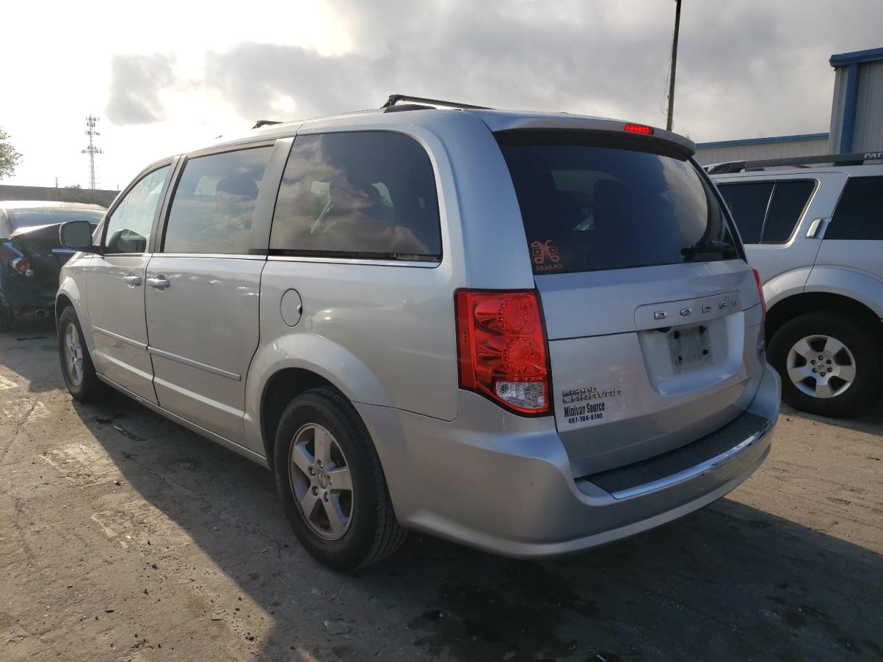 Foto 3 de la subasta – 2011 DODGE GRAND CARA con VIN 2D4RN5DGXBR741359