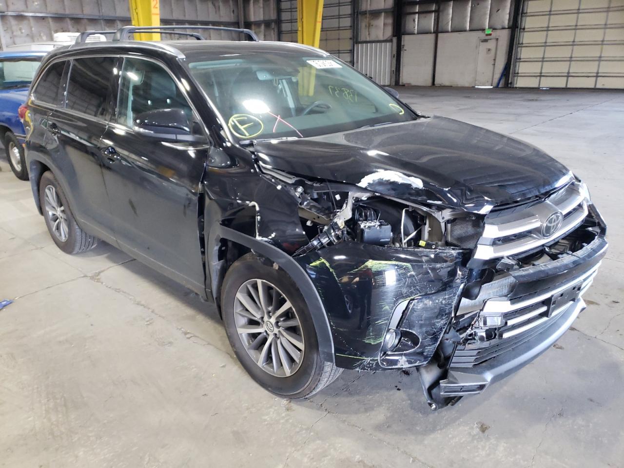 TOYOTA HIGHLANDER 2018 with VIN 5TDJZRFH7JS869110 - Photo from auction