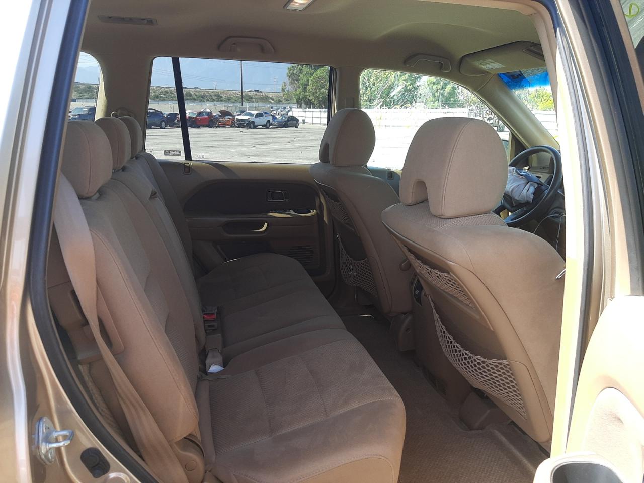 Photo 6 from auction – 2006 HONDA PILOT EX with VIN 5FNYF28466B011728