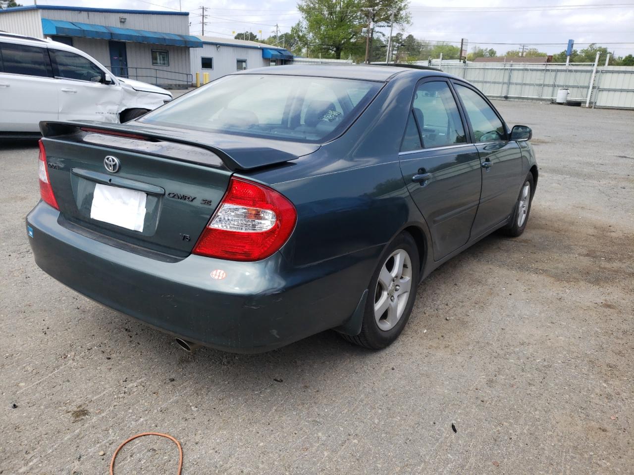 Photo 4 from auction – 2002 TOYOTA CAMRY LE with VIN 4T1BF30K02U503089