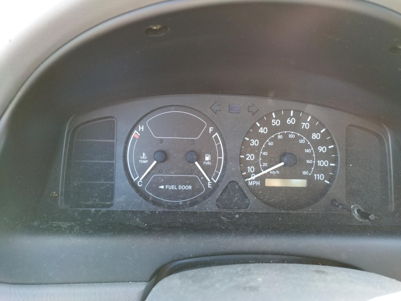 Photo 8 from auction – 2000 TOYOTA COROLLA VE with VIN 1NXBR12E2YZ389415