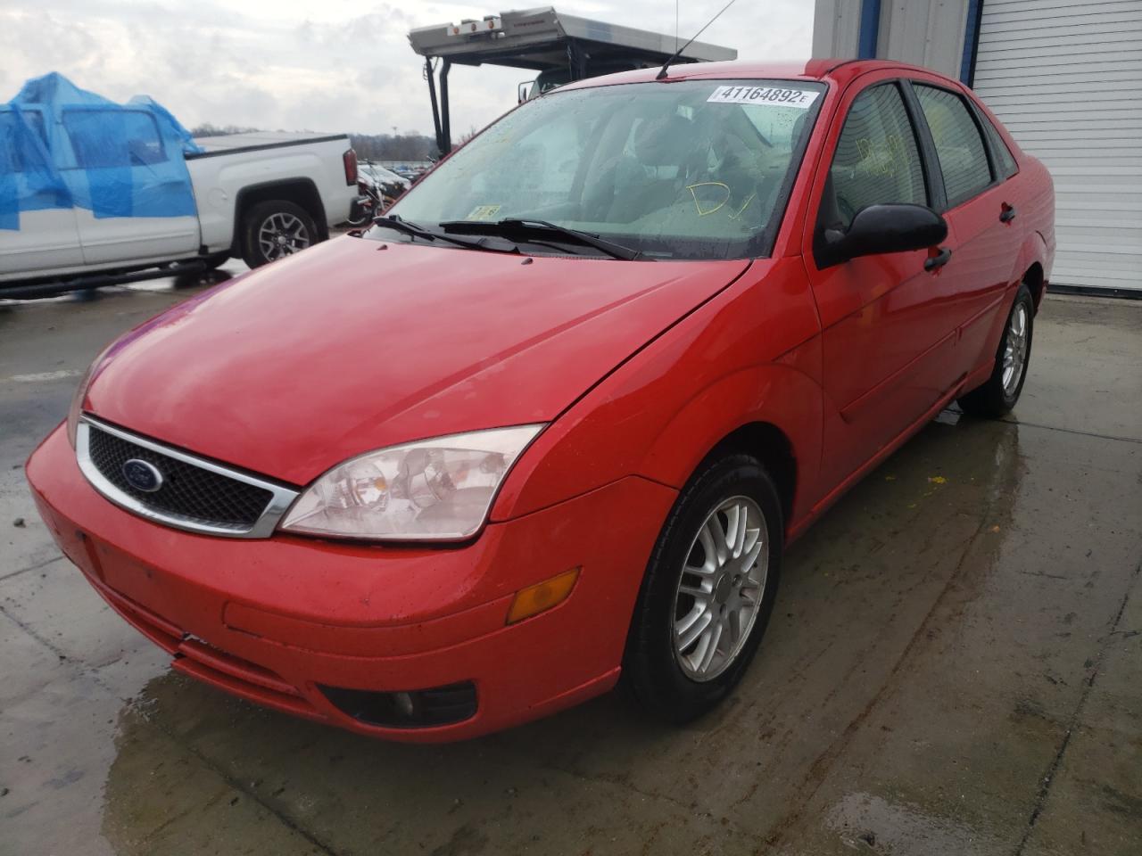 Photo 2 from auction – 2007 FORD FOCUS ZX4 with VIN 1FAFP34N57W288138