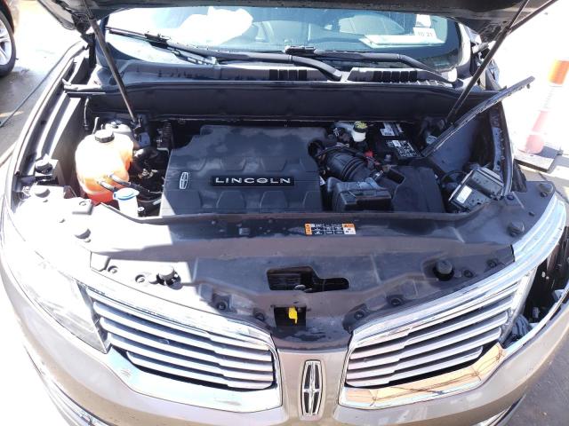 Photo 7 from auction – 2016 LINCOLN MKX RESERV with VIN 2LMTJ8LR2GBL24546