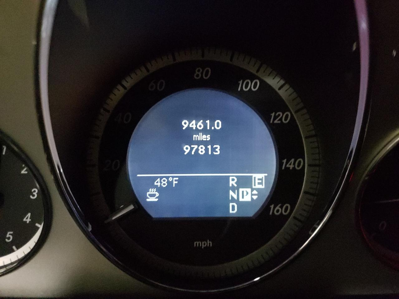 Photo 8 from auction – 2011 MERCEDES-BENZ E 550 4MAT with VIN WDDHF9AB2BA413448