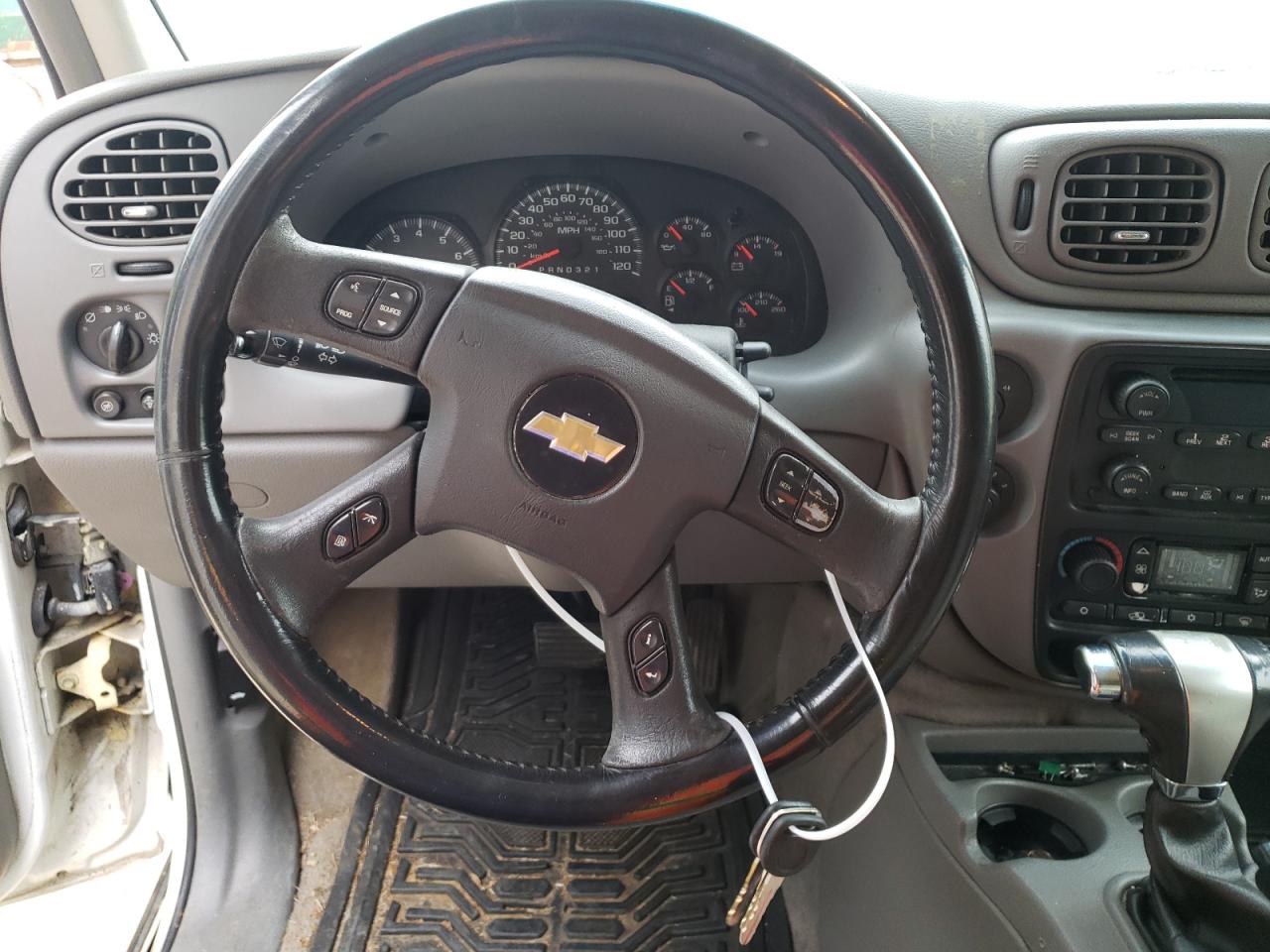 Photo 10 from auction – 2006 CHEVROLET TRAILBLAZE with VIN 1GNDT13S062156071