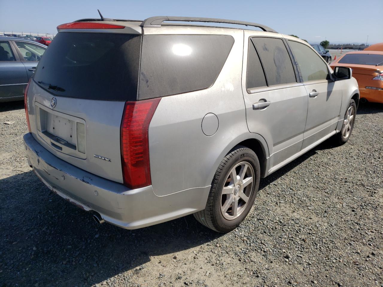 Photo 4 from auction – 2005 CADILLAC SRX with VIN 1GYEE637950157031