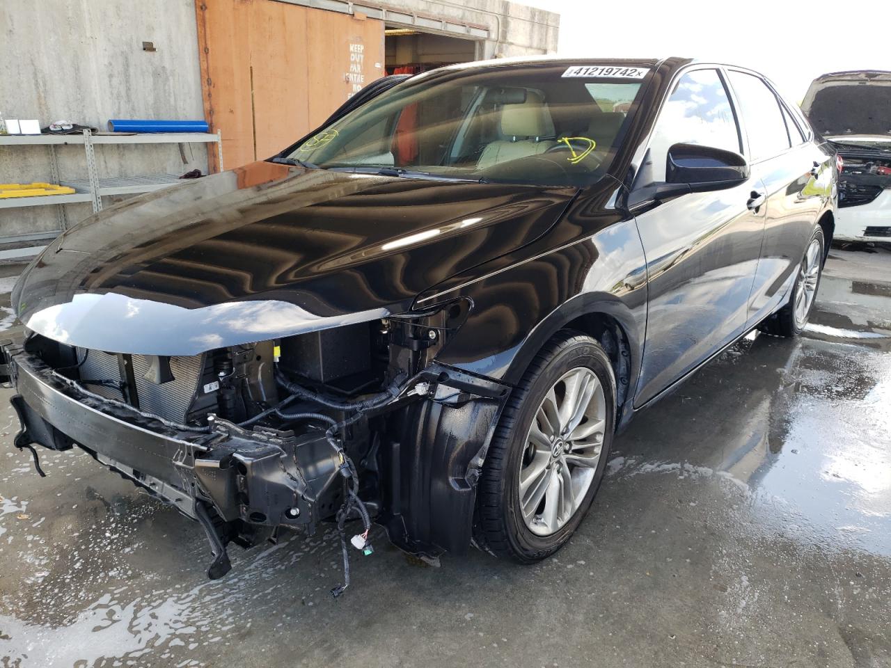 Photo 2 from auction – 2016 TOYOTA CAMRY LE with VIN 4T1BF1FK2GU162779