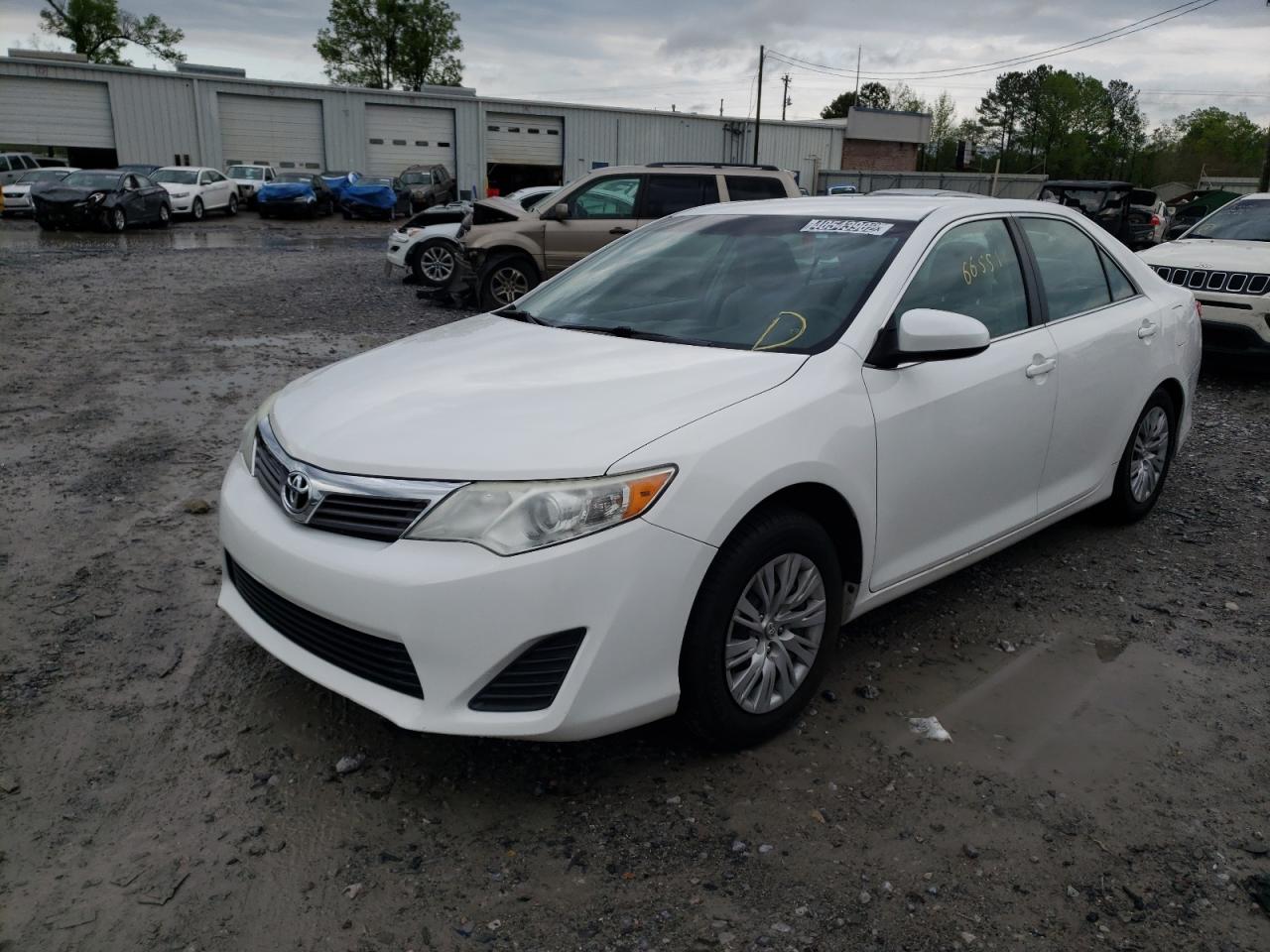 Photo 2 from auction – 2014 TOYOTA CAMRY L with VIN 4T1BF1FK3EU759999
