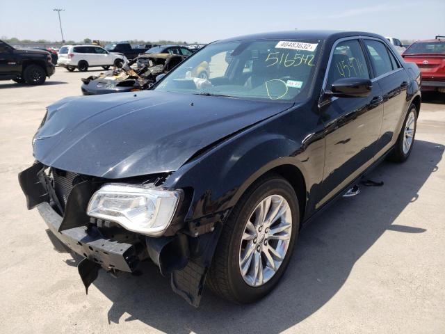 Photo 2 from auction – 2017 CHRYSLER 300 LIMITE with VIN 2C3CCAAG4HH516542