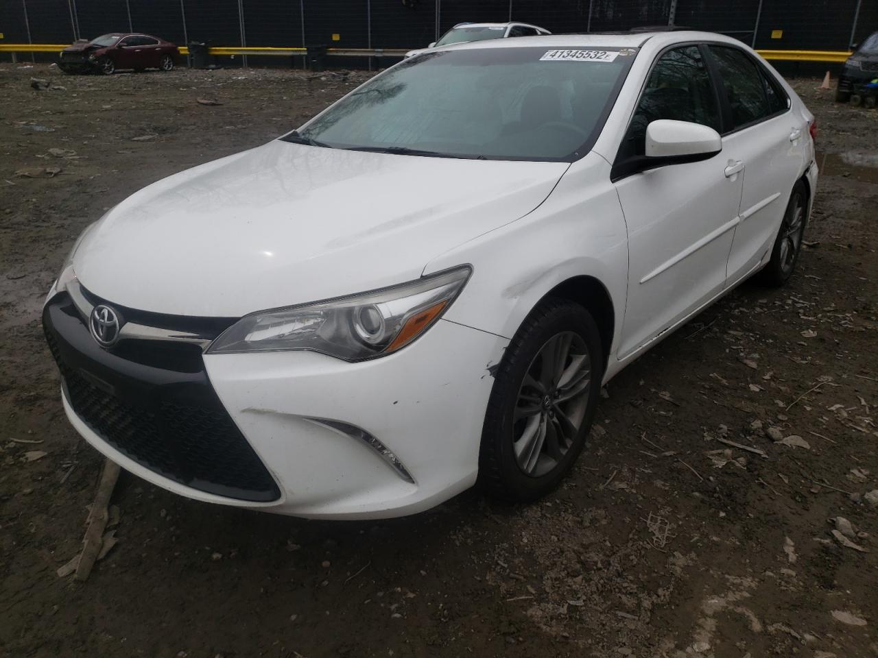 Photo 2 from auction – 2017 TOYOTA CAMRY LE with VIN 4T1BF1FK4HU321738