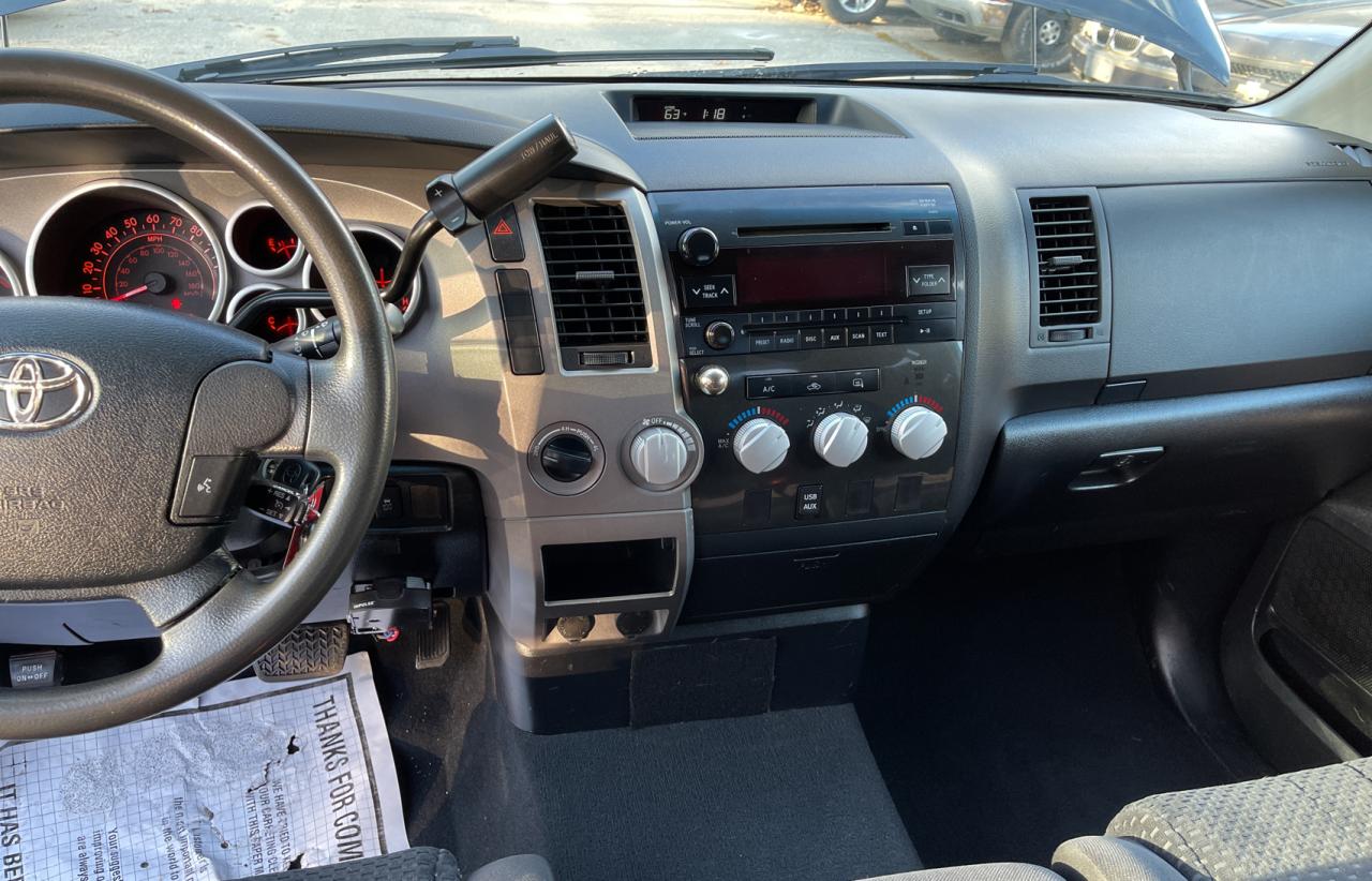 Photo 9 from auction – 2011 TOYOTA TUNDRA DOU with VIN 5TFUM5F19BX024147
