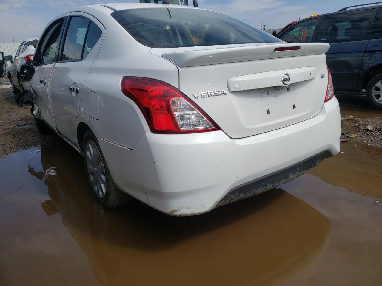 Photo 3 from auction – 2018 NISSAN VERSA with VIN 3N1CN7AP5JL864603