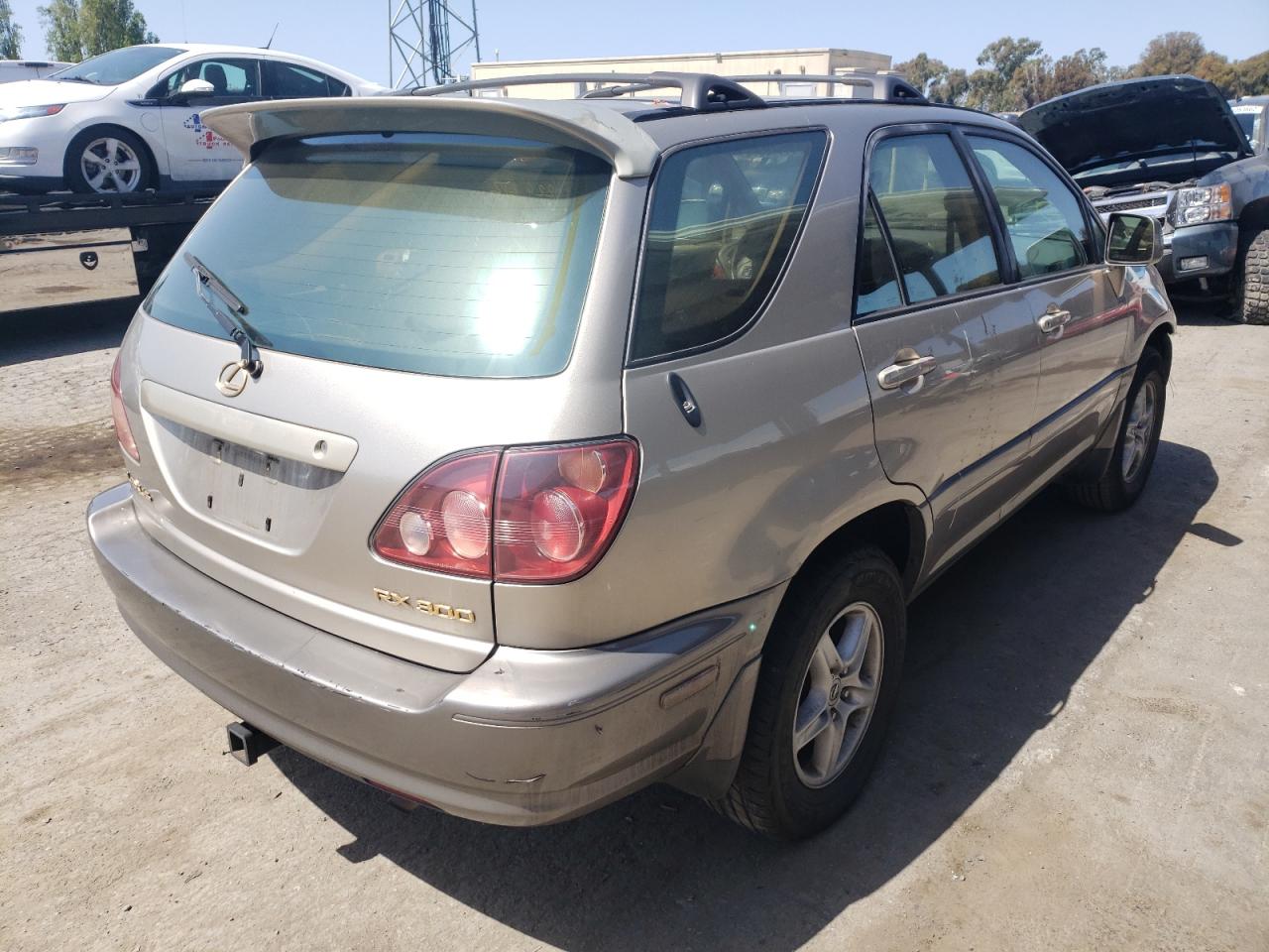 Photo 4 from auction – 2000 LEXUS RX 300 with VIN JT6HF10U1Y0141723