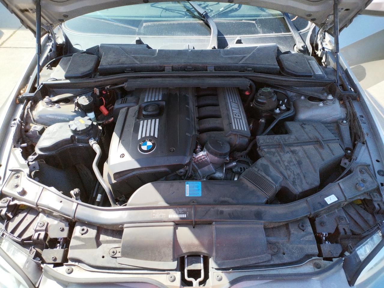 Photo 7 from auction – 2011 BMW 328 I with VIN WBAKE3C51BE557716