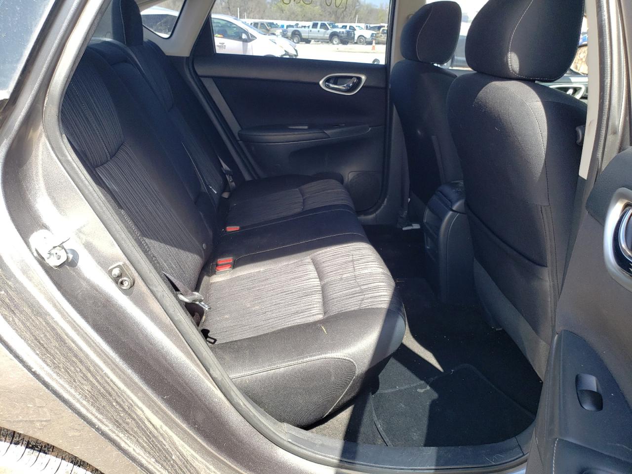Photo 6 from auction – 2016 NISSAN SENTRA S with VIN 3N1AB7AP7GL673774