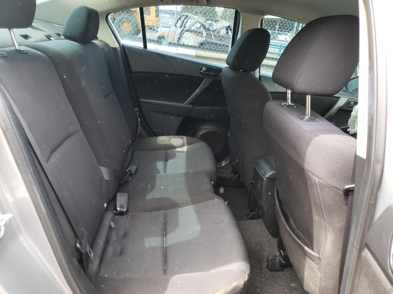 Photo 6 from auction – 2011 MAZDA 3 I with VIN JM1BL1UF2B1415970
