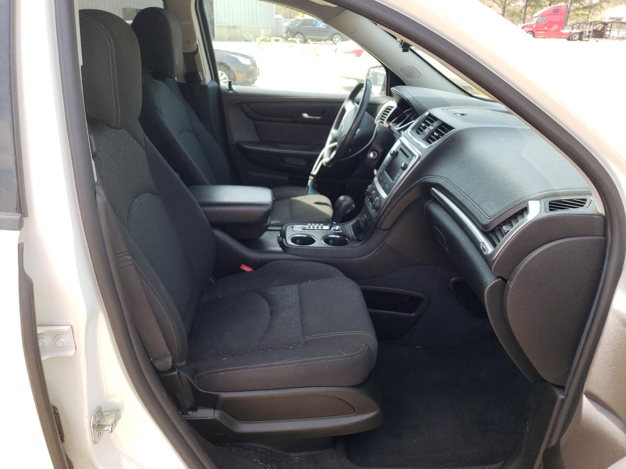 Photo 5 from auction – 2014 GMC ACADIA SLE with VIN 1GKKRNED6EJ257113
