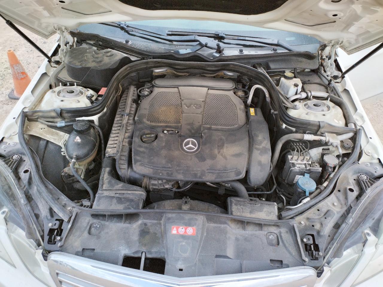 Photo 7 from auction – 2012 MERCEDES-BENZ E350 with VIN WDDHF5KB4CA595730