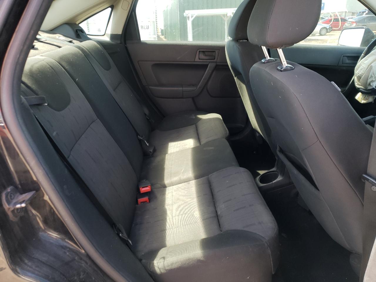 Photo 6 from auction – 2008 FORD FOCUS SE with VIN 1FAHP35N28W258832