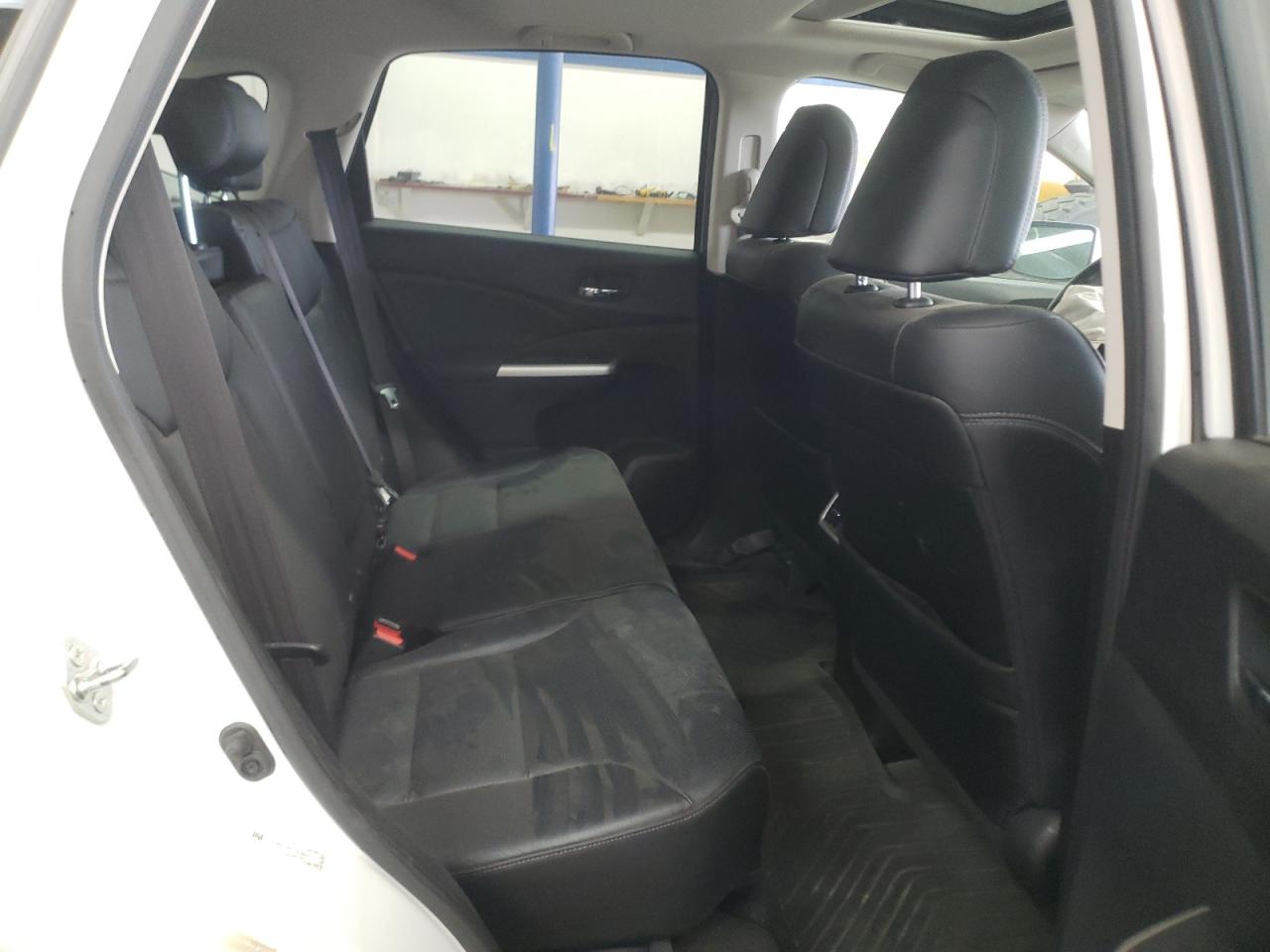 Photo 6 from auction – 2015 HONDA CR-V EXL with VIN 5J6RM4H78FL043880
