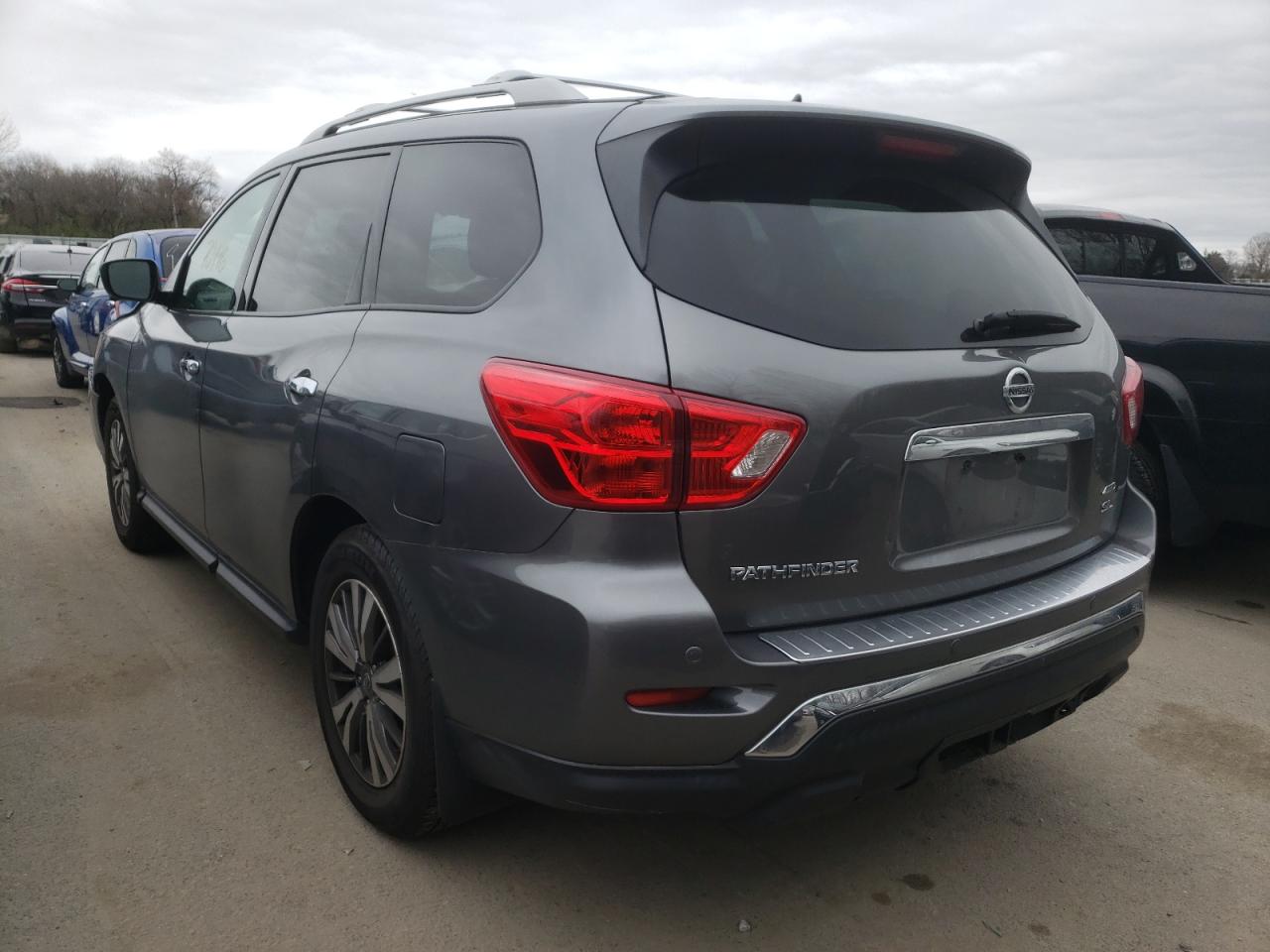 Photo 3 from auction – 2018 NISSAN PATHFINDER with VIN 5N1DR2MM4JC665589